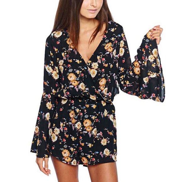 on twelfth Pants - ON TWELFTH Black Floral Romper Sz S